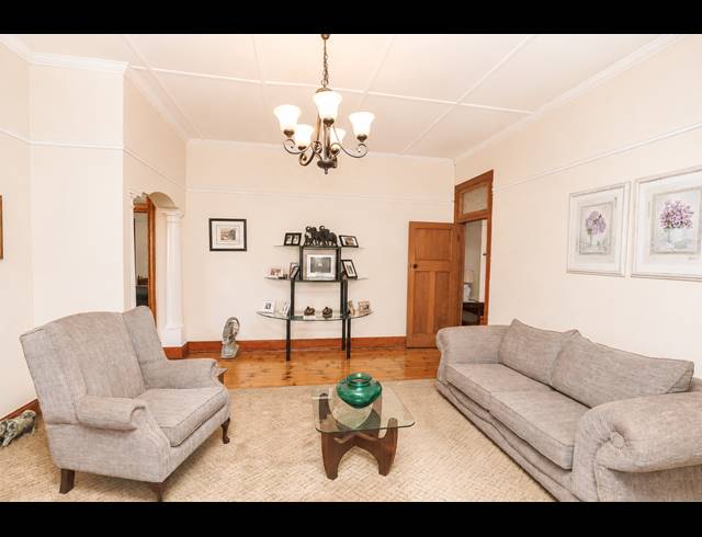 3 BEDROOM HOUSE FOR SALE IN GLENWOOD
